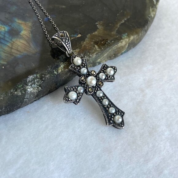 Oxidized Sterling Silver 925 Pearl Marcasite Cross Pendant Necklace 19.5" Chain - Picture 5 of 16
